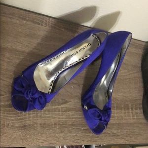 Gianni Bini indigo heels